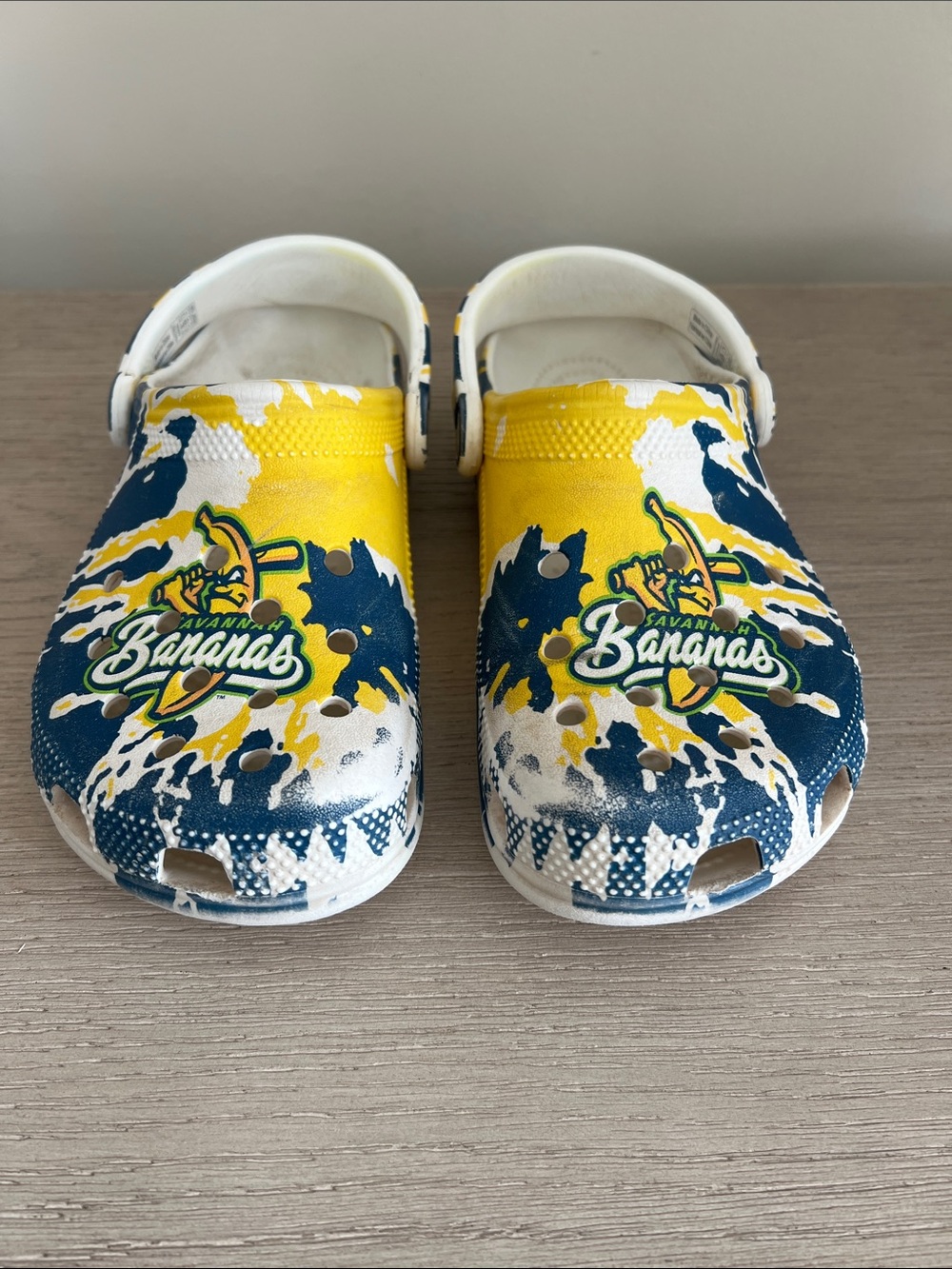 Crocs Savannah Bananas slide men 4 women 6